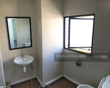 I am looking at Tradehub 21's property listing, $3,800/mth, what do you think about this?