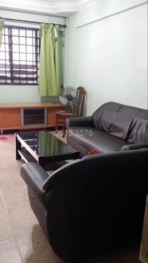 I am looking at 259 Bukit Batok East Avenue 4's property listing, $1,600/mth, what do you think about this?