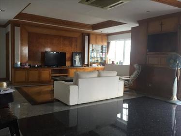 I am looking at Teresa Ville's property listing, $1,800/mth, what do you think about this?