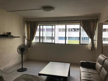 I am looking at 613 Yishun Street 61's property listing, $2,400/mth, what do you think about this?