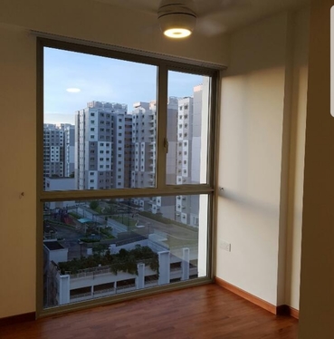I am looking at FLO Residence's property listing, $900/mth, what do you think about this?