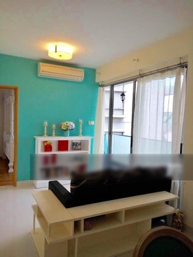 I am looking at Bluwaters 2's property listing, $2,250/mth, what do you think about this?