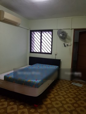 I am looking at 596C Ang Mo Kio Street 52's property listing, $2,200/mth, what do you think about this?