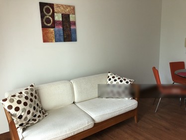 I am looking at Fontaine Parry's property listing, $2,400/mth, what do you think about this?