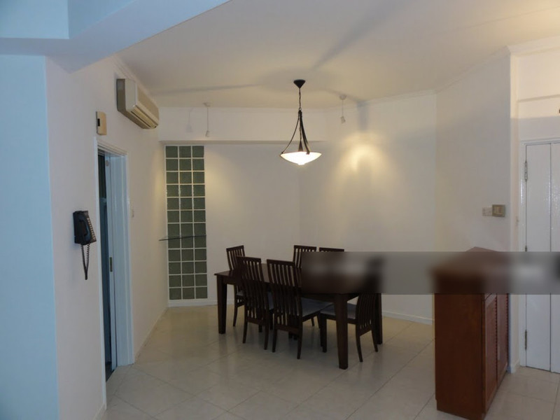 Highgate,66 Highgate Crescent,Entire unit,3 Bedrooms,Condominiums