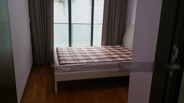 I am looking at Isuites @ Palm's property listing, $1,700/mth, what do you think about this?