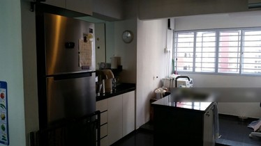 I am looking at 699A Hougang Street 52's property listing, $2,100/mth, what do you think about this?