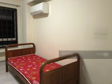 I am looking at 705 Jurong West Street 71's property listing, $600/mth, what do you think about this?