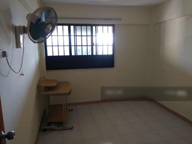 I am looking at 709 Hougang Avenue 2's property listing, $650/mth, what do you think about this?