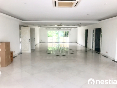 I am looking at 38 Stevens Road's property listing, $10,000/mth, what do you think about this?