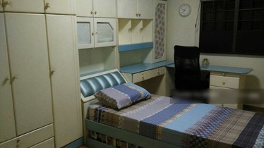 I am looking at 51 Telok Blangah Drive's property listing, $700/mth, what do you think about this?
