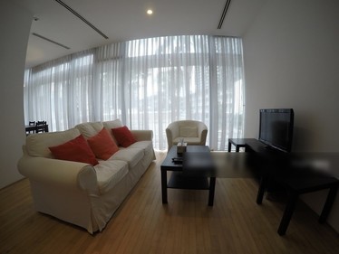 I am looking at The Paterson Edge's property listing, $3,900/mth, what do you think about this?