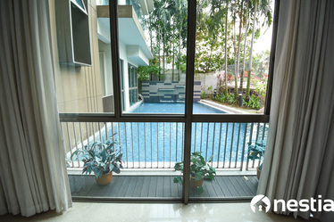 I am looking at The Thomson Duplex's property listing, $6,200/mth, what do you think about this?