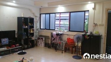 I am looking at 658 Hougang Avenue 8's property listing, $2,200/mth, what do you think about this?