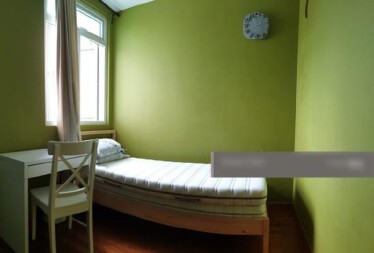 I am looking at Parc Rosewood's property listing, $800/mth, what do you think about this?