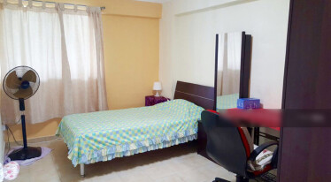I am looking at 271 Bukit Batok East Avenue 4's property listing, $650/mth, what do you think about this?