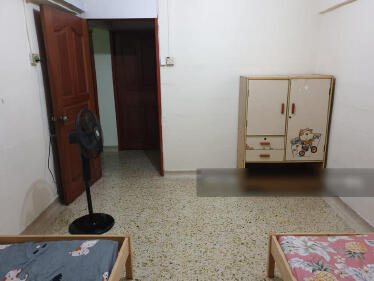 I am looking at 352 Woodlands Avenue 1's property listing, $400/mth, what do you think about this?