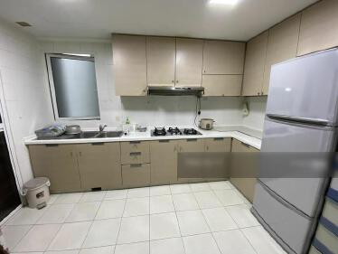 I am looking at Nuovo's property listing, $4,000/mth, what do you think about this?