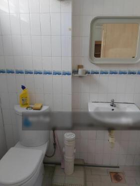 I am looking at 241 Kim Keat Link's property listing, $950/mth, what do you think about this?