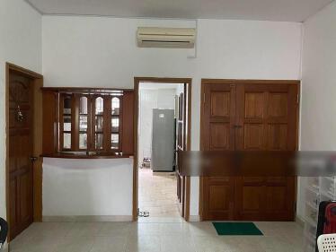 I am looking at Sin Ming Plaza's property listing, $3,500/mth, what do you think about this?