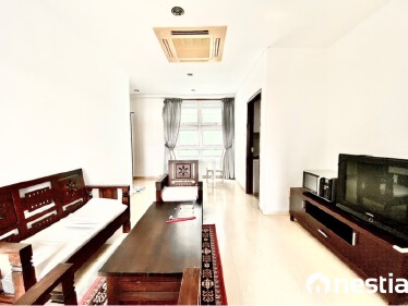 I am looking at Eden Crest's property listing, $3,990/mth, what do you think about this?