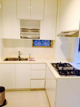 I am looking at Hollywood Apartments's property listing, $3,100/mth, what do you think about this?