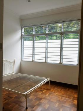 I am looking at The Daffodil's property listing, $1,100/mth, what do you think about this?