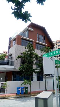 I am looking at Thomson Garden Estate's property listing, $6,500/mth, what do you think about this?