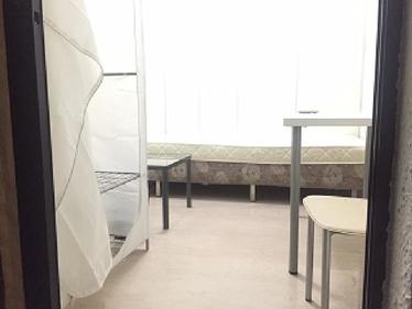 I am looking at Min Yuan's property listing, $700/mth, what do you think about this?