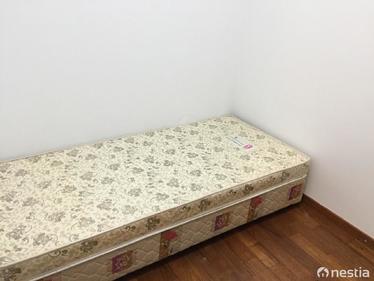 I am looking at Espa's property listing, $950/mth, what do you think about this?