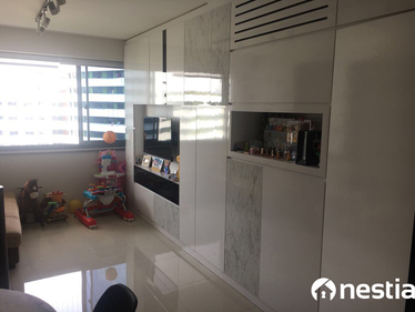 I am looking at 310B Punggol Walk's property listing, $1,900/mth, what do you think about this?